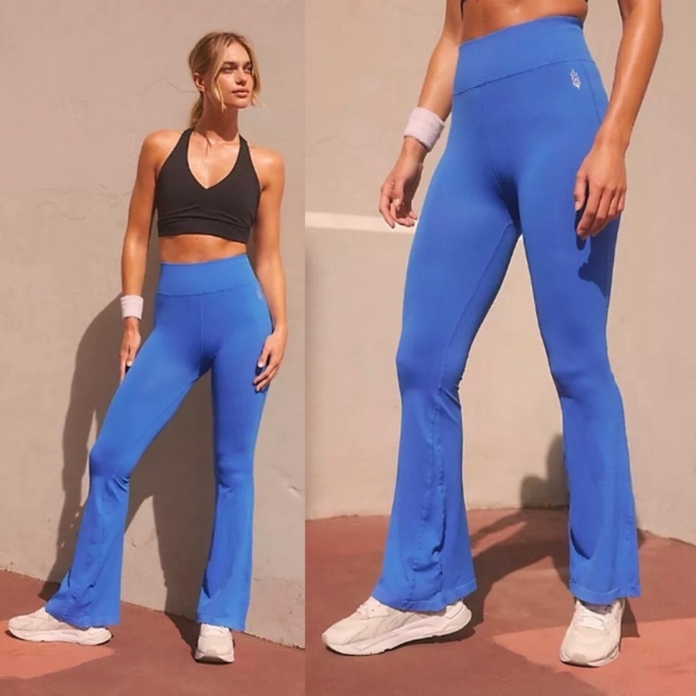 Free People Movement Good Karma Flare Leggings in Cobalt Blue Size XS Short